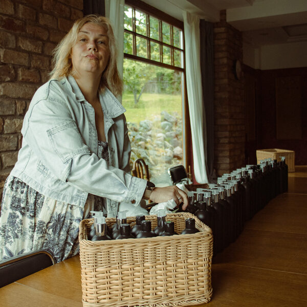 Zāļu saieta Hidrolātu meistarklasē.